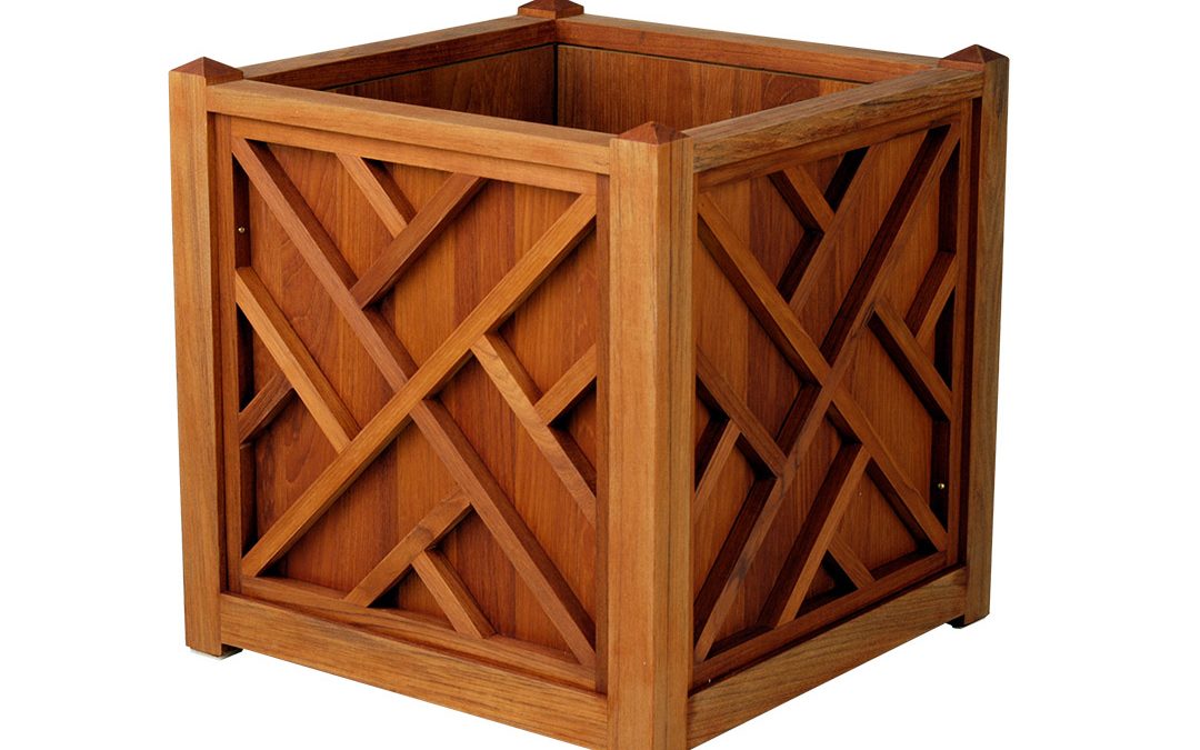 Chippendale Planter