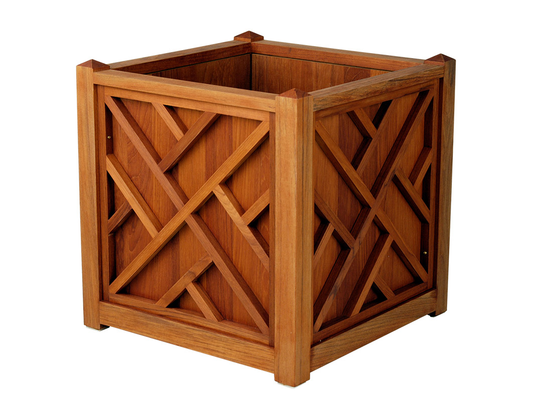 ChippendalePlanter-RS-1