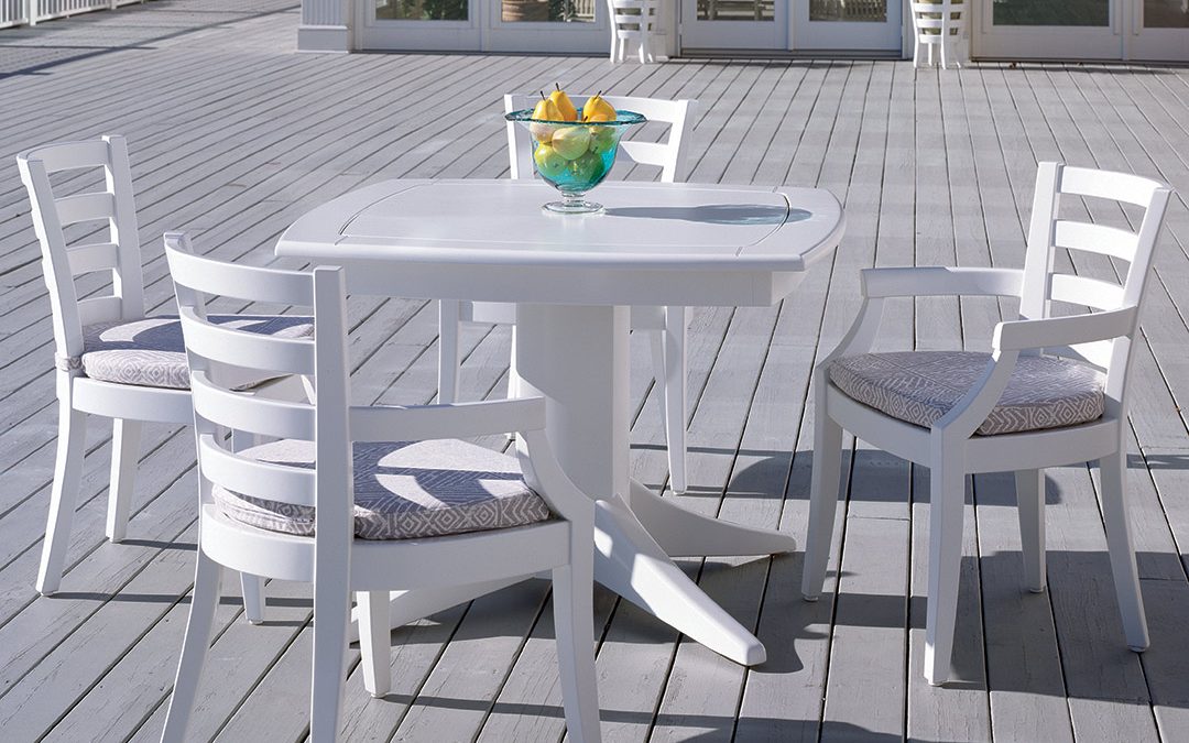 Yachting Bow Pedestal Dining Table