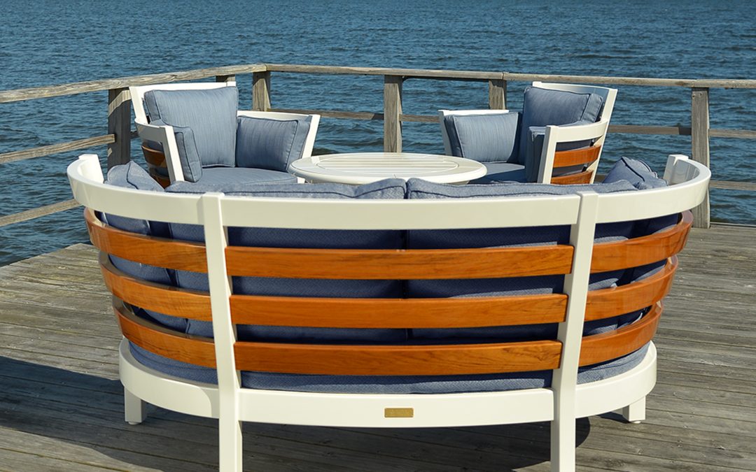 Custom Westport Settee