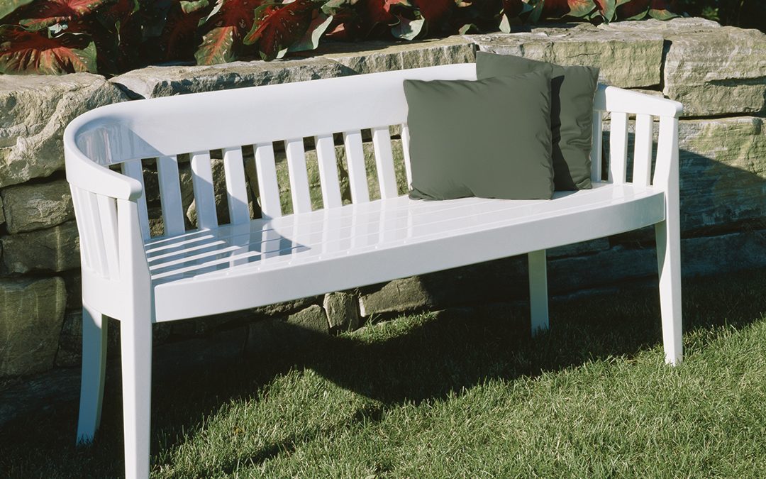 Seal Cove Settee