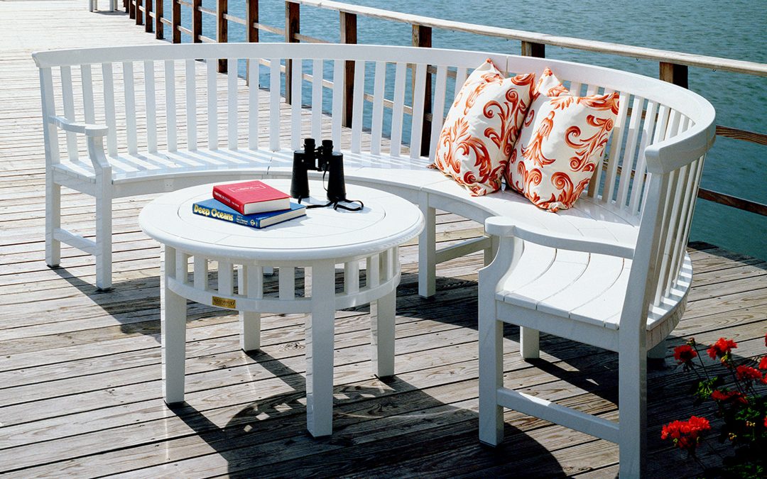 Semicircular Settee
