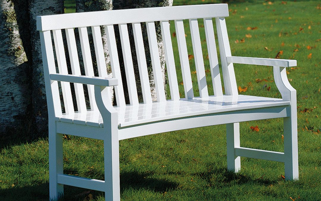 Weatherend Loveseat